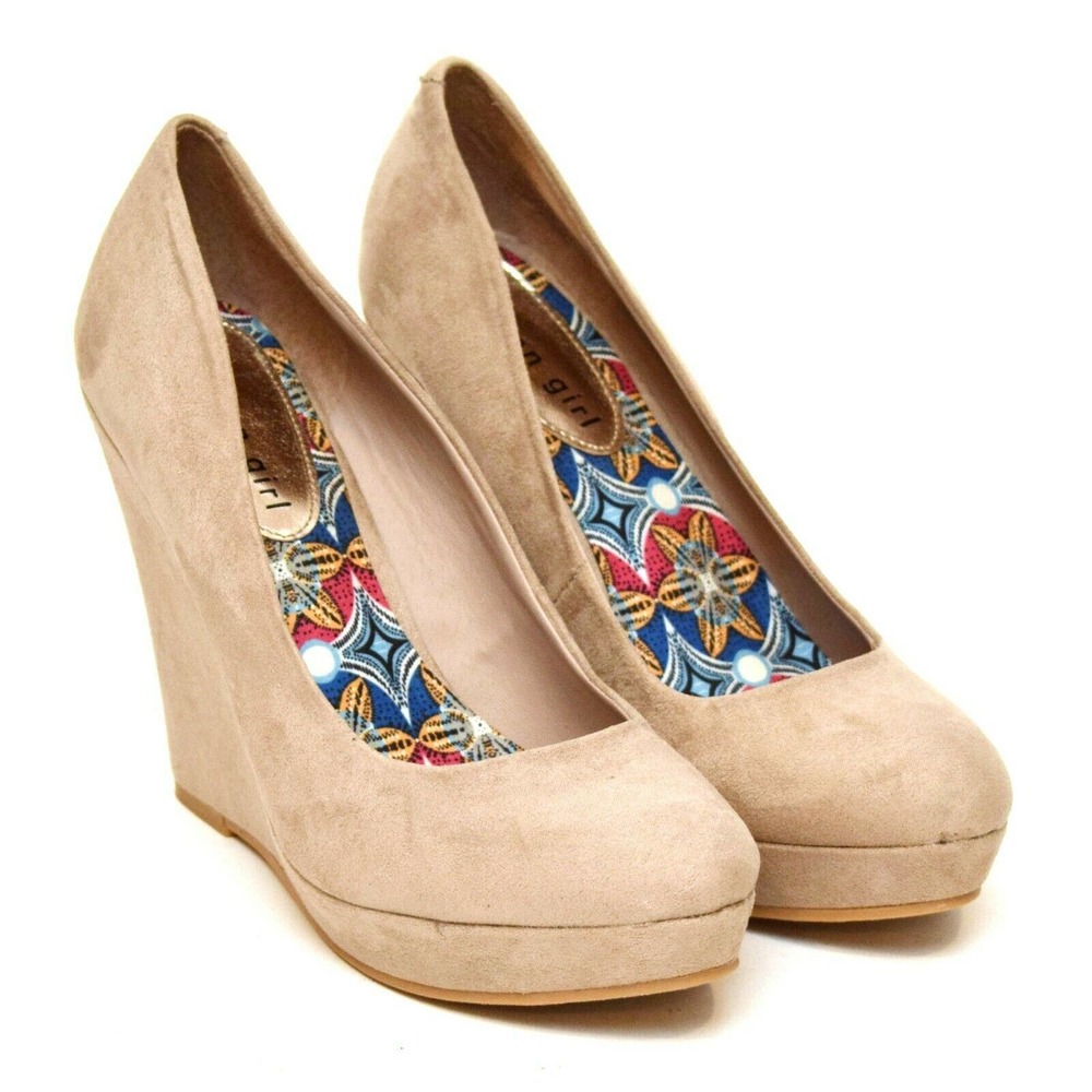 Madden Girl Wedge Heels Womens Size 8 Tan Valia
